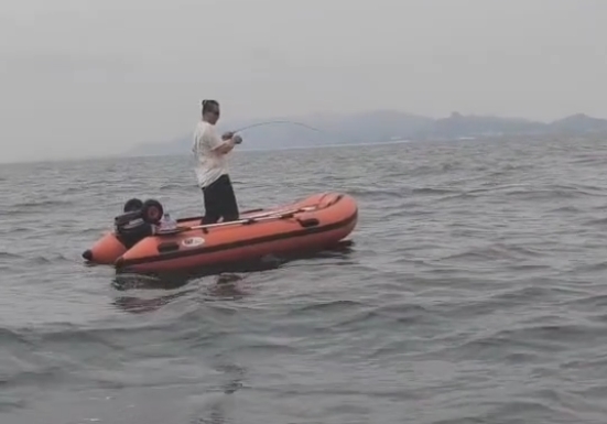 fishing inflatable boat